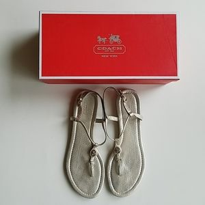 Coach robyn cuba metallic platinum sandals sz 9.5